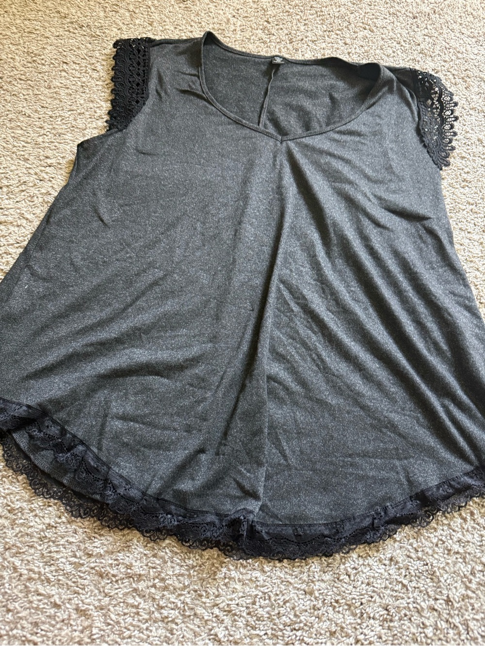 Shein Top - Picture 2 of 4